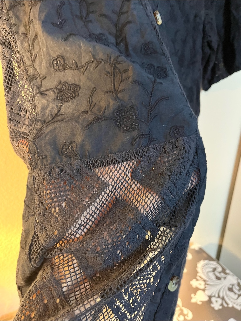 Farm Rio Short Sleeve Black Lace Top Size XS - Picture 6 of 8